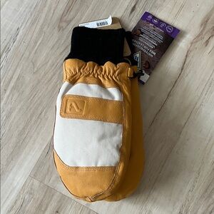 NWT Flylow Uincorn Mitten Women’s Med White